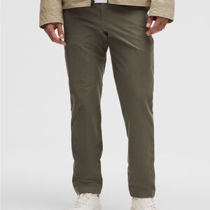 Like New ABC Classic-Fit 5 Pocket Utilitech Pant 30L